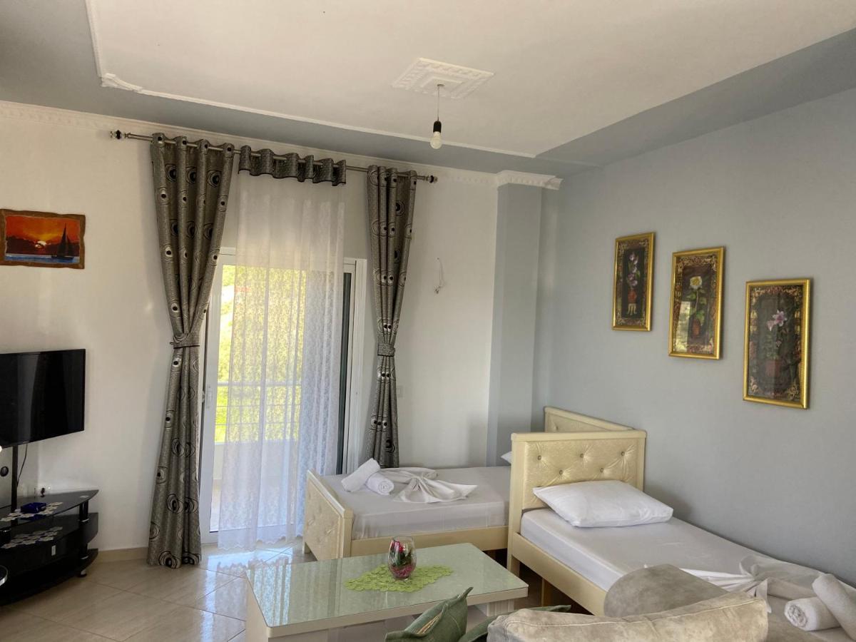 Villa Bodini Himarë Eksteriør billede