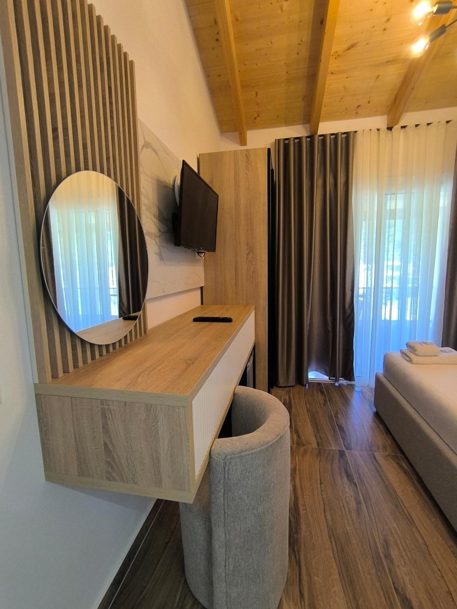 Villa Bodini Himarë Eksteriør billede